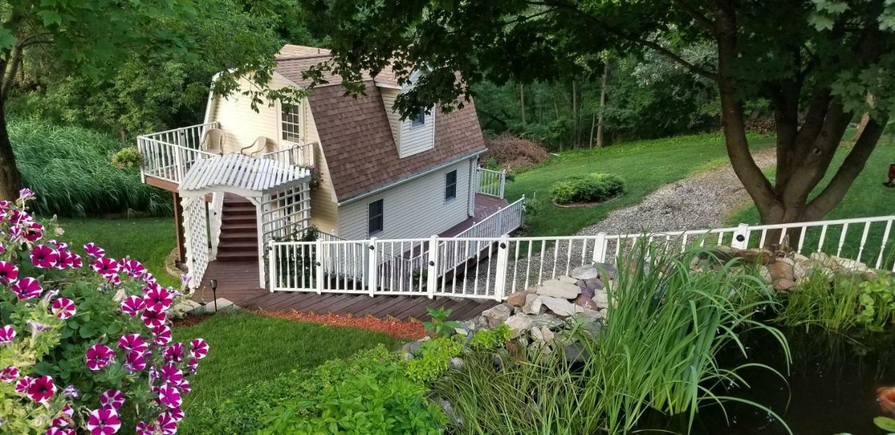 הוילה Marquette Trickling Waters Retreat מראה חיצוני תמונה